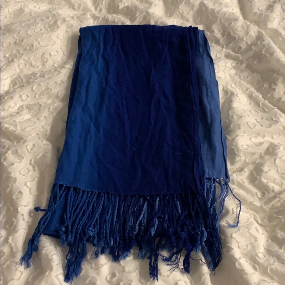 Light and dark blue pashmina